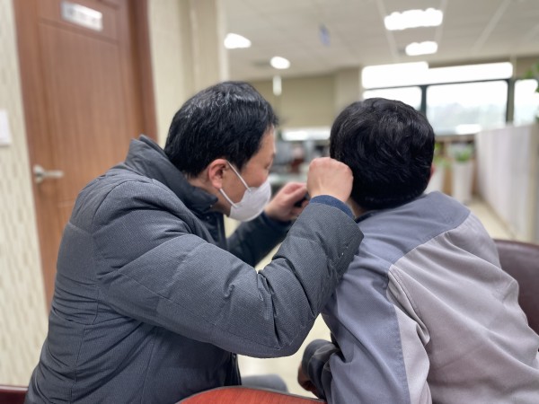 보건관리대행팀 원장님의  건강상담 및 진찰